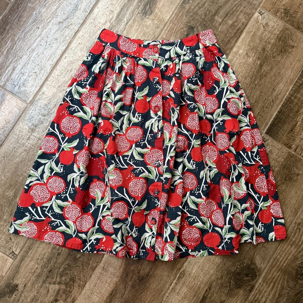 ModCloth Womens Retro Pomegranate Button Front A-Line Skirt, Red Navy, 4